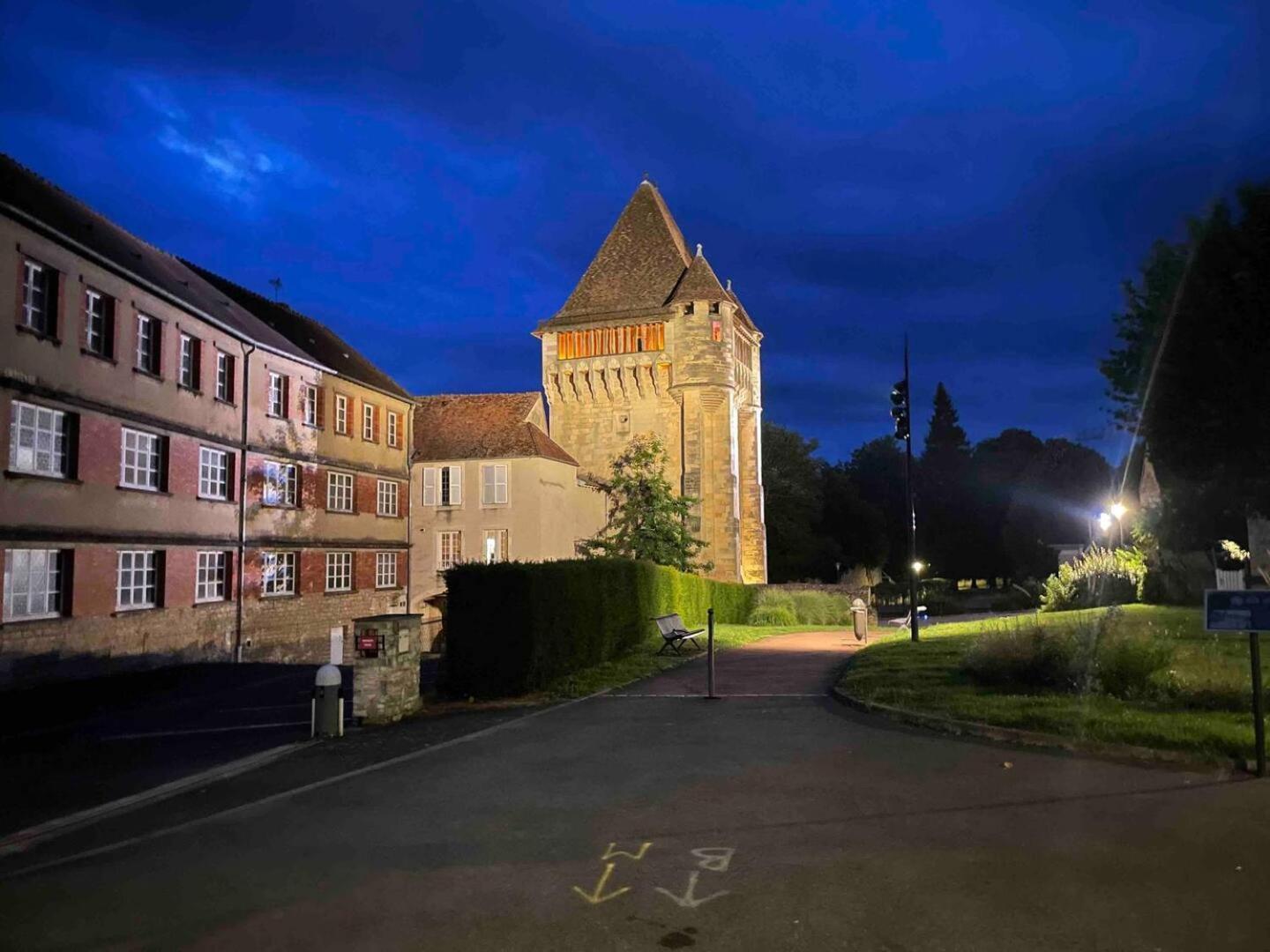 "La Frenchy" Proche Gare, Centre Ville De Nevers, ภายนอก รูปภาพ